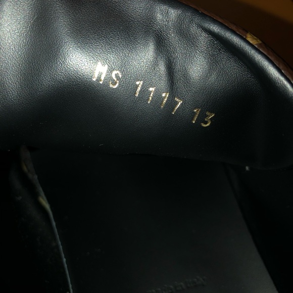 REAL LOUIS VUITTON BRAND New !! Only worn once ! Tennis shoes size 13 - Picture 9 of 9